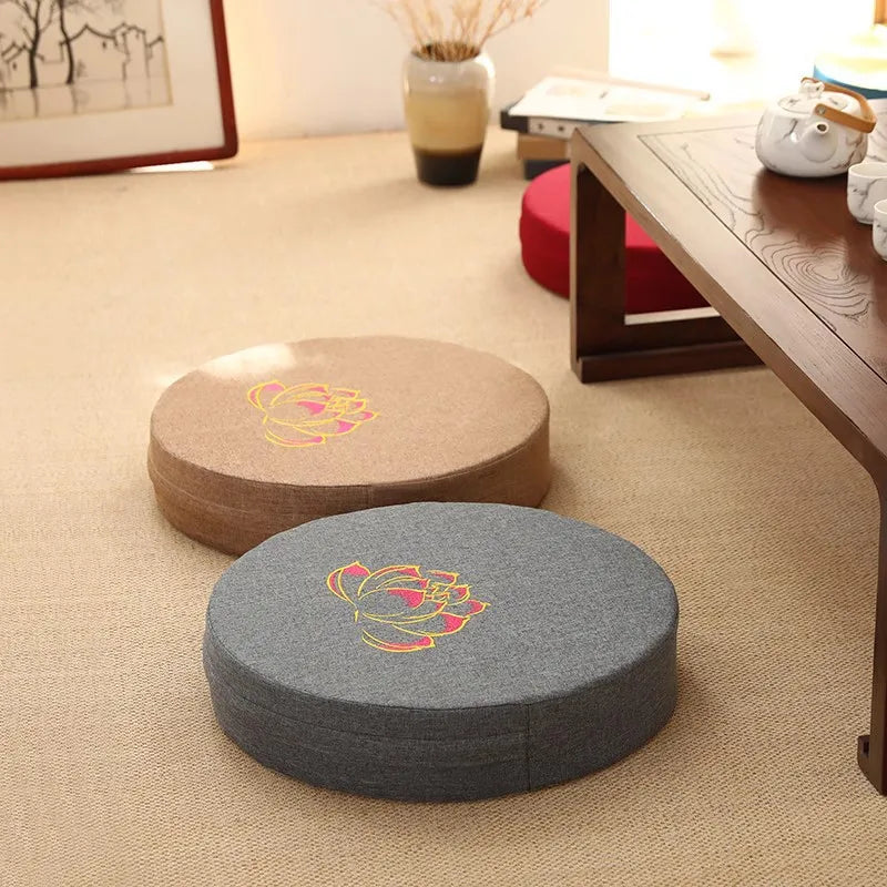 Eksklusiv Rund Zafu Meditasjonspute med Lotusbroderi